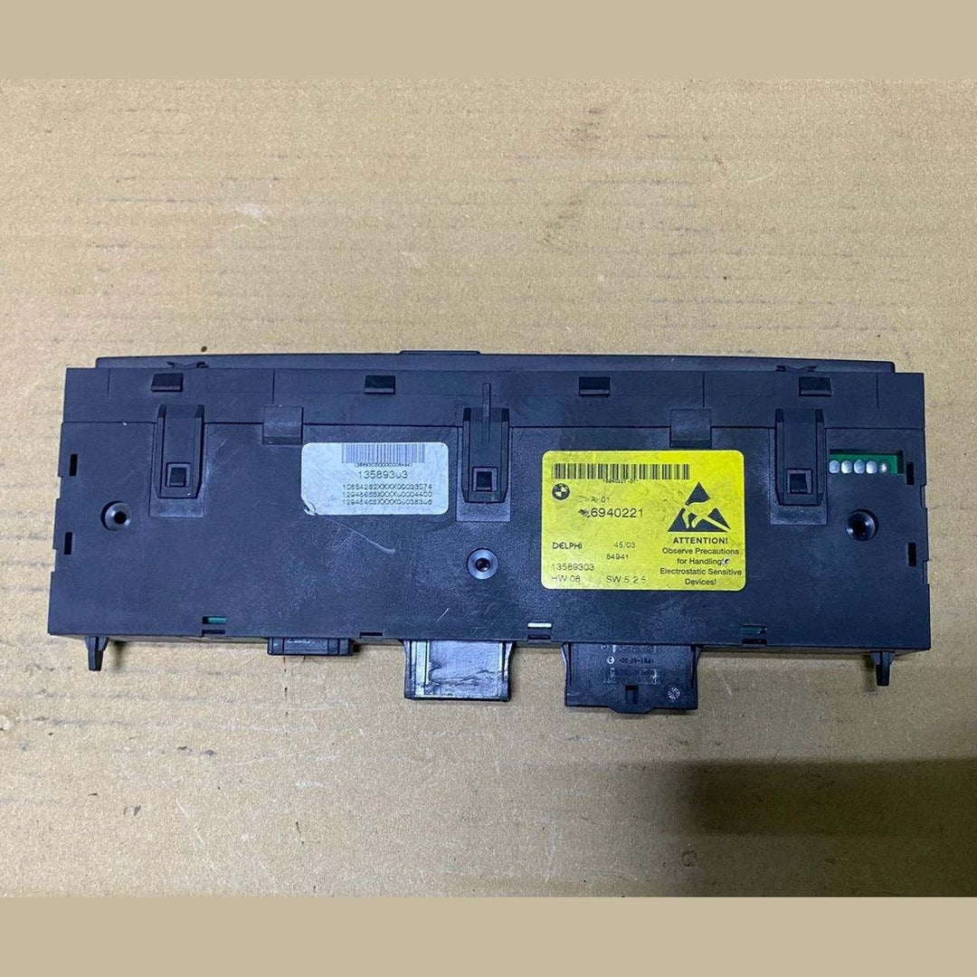 2004-2007 BMW 525i Dynamic Stability Control Module 6940221 525i, 528i, 530i, 53