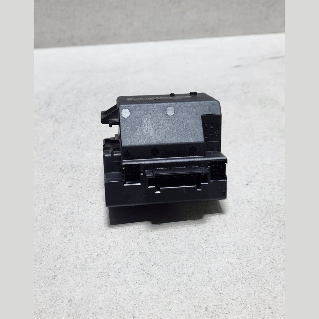 2003-2009 Mercedes-Benz C230 Electronic Ignition Switch Module 2095451908