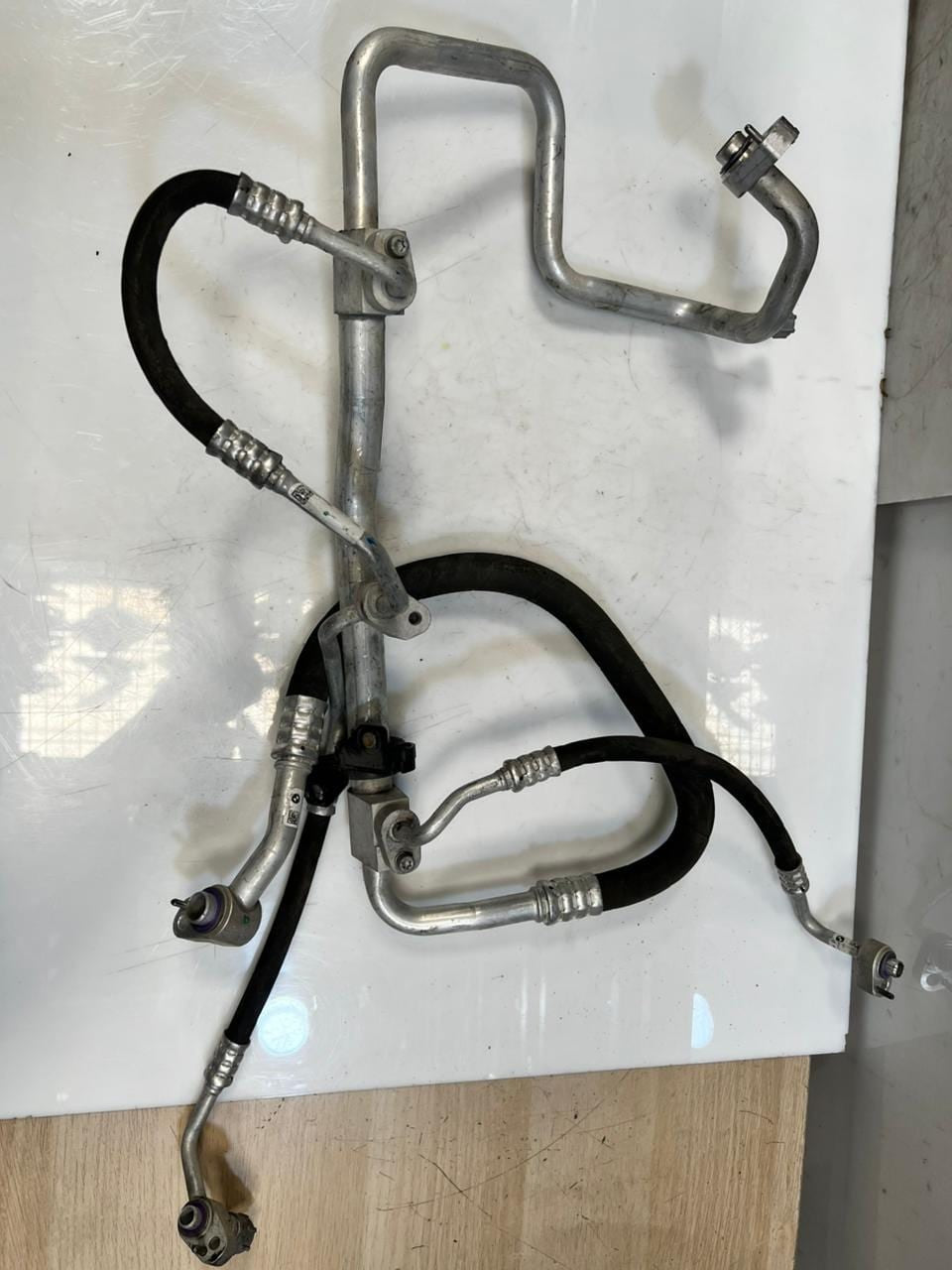 2022-2025 BMW iX 120 A/C Air Conditioning Pipe/Hose 5A01C90 ELECTRIC OEM