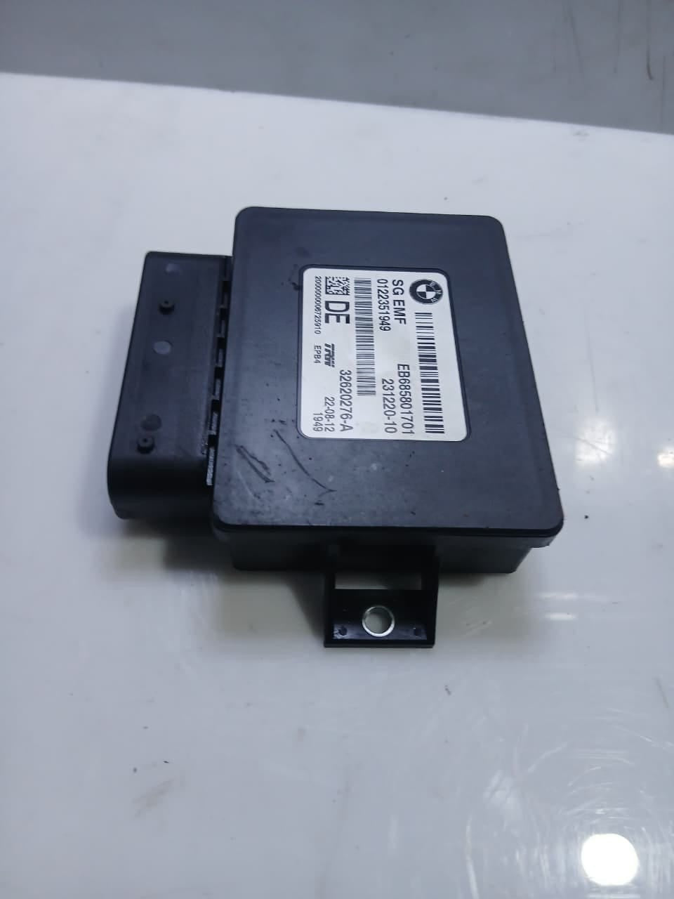 BMW 5 Series F10 F11 F12 F13 F25 F26 650i Parking Brake Control Module 6858017