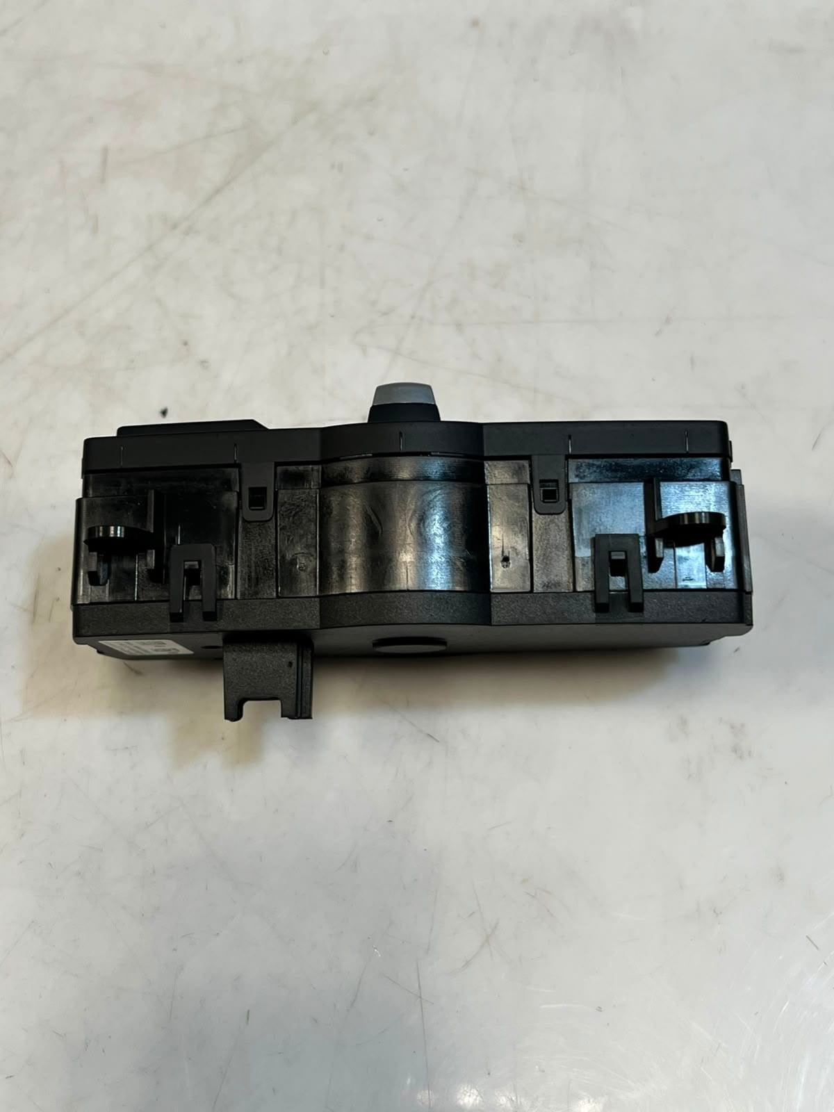 2010-2012 BMW 740i 5 Series F10 F11 6 Series F13 N47 D20 Light Switch 9192744
