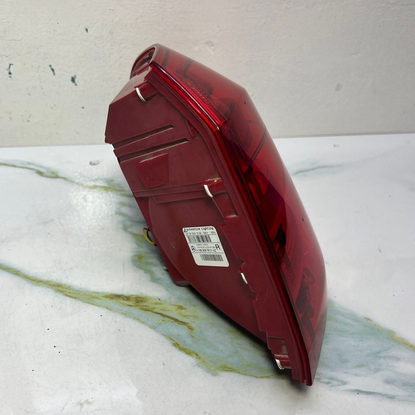 Mercedes W166 GL350 Rear Right Side LED Tail Light Brake Stop Lamp A166 9067601