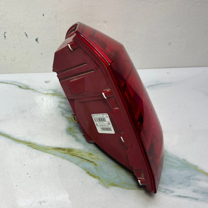 Mercedes W166 GL350 Rear Right Side LED Tail Light Brake Stop Lamp A166 9067601