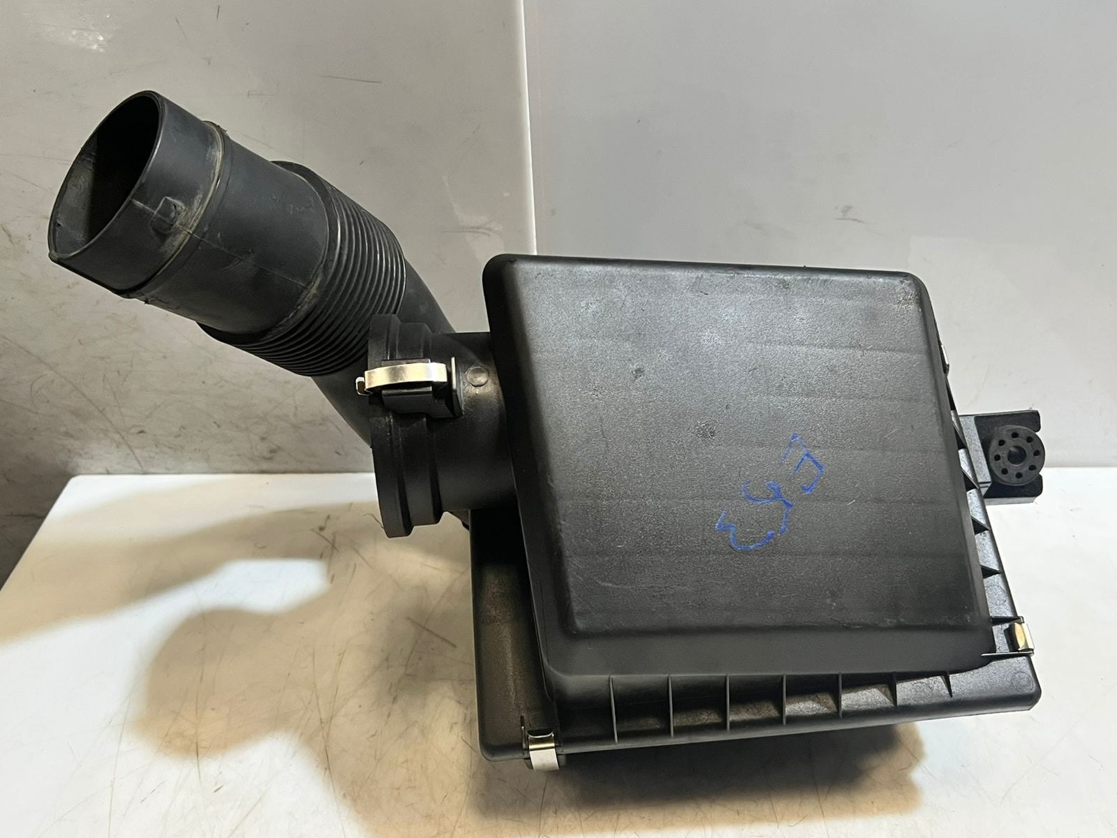 2000-2006 BMW X5 E53 4.4i PETROL 235KW Air Cleaner Filter Box 1437112 OEM