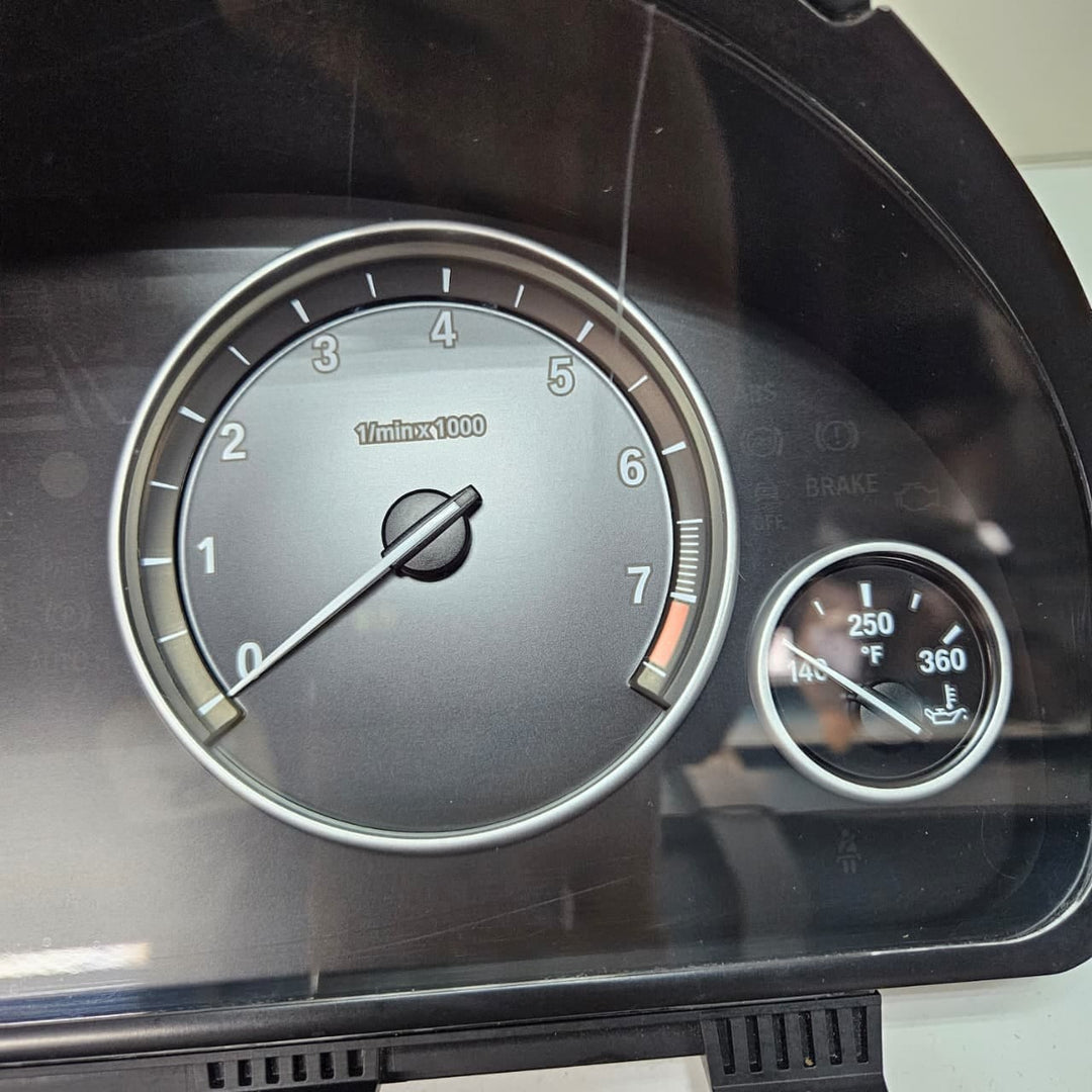 2009-2013 BMW F10 F25 535i Instrument Cluster Speedometer 9255587