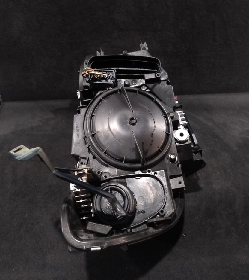 BMW 4 F32 F33 F36 F82 M4 F82 F83 F36 HEADLIGHT BI-XENON FRONT LEFT - 7410787
