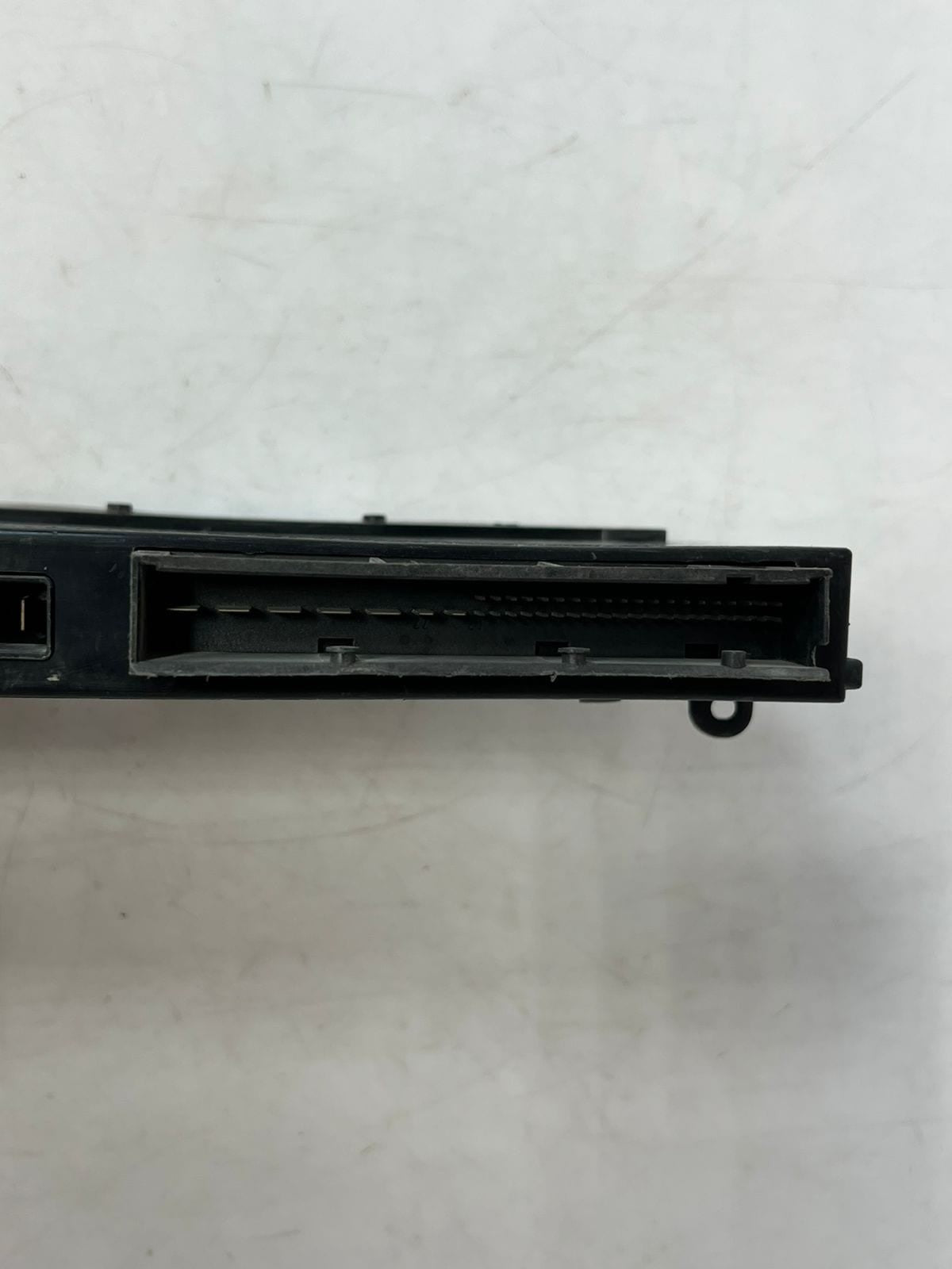 2009 BMW 1 E81 118 D Comfort Control Unit 9187534 2.00 Diesel 105Kw 15045998 OEM