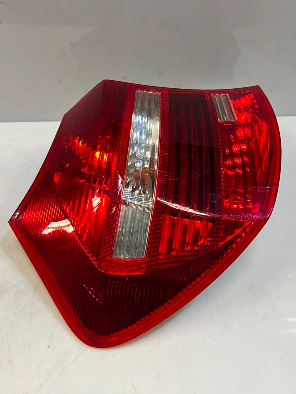 BMW 1' E81 E87 LCI 120i Rear Tail Light  RIGHT LEFT BACK LIGHT 7181298 7181297 
