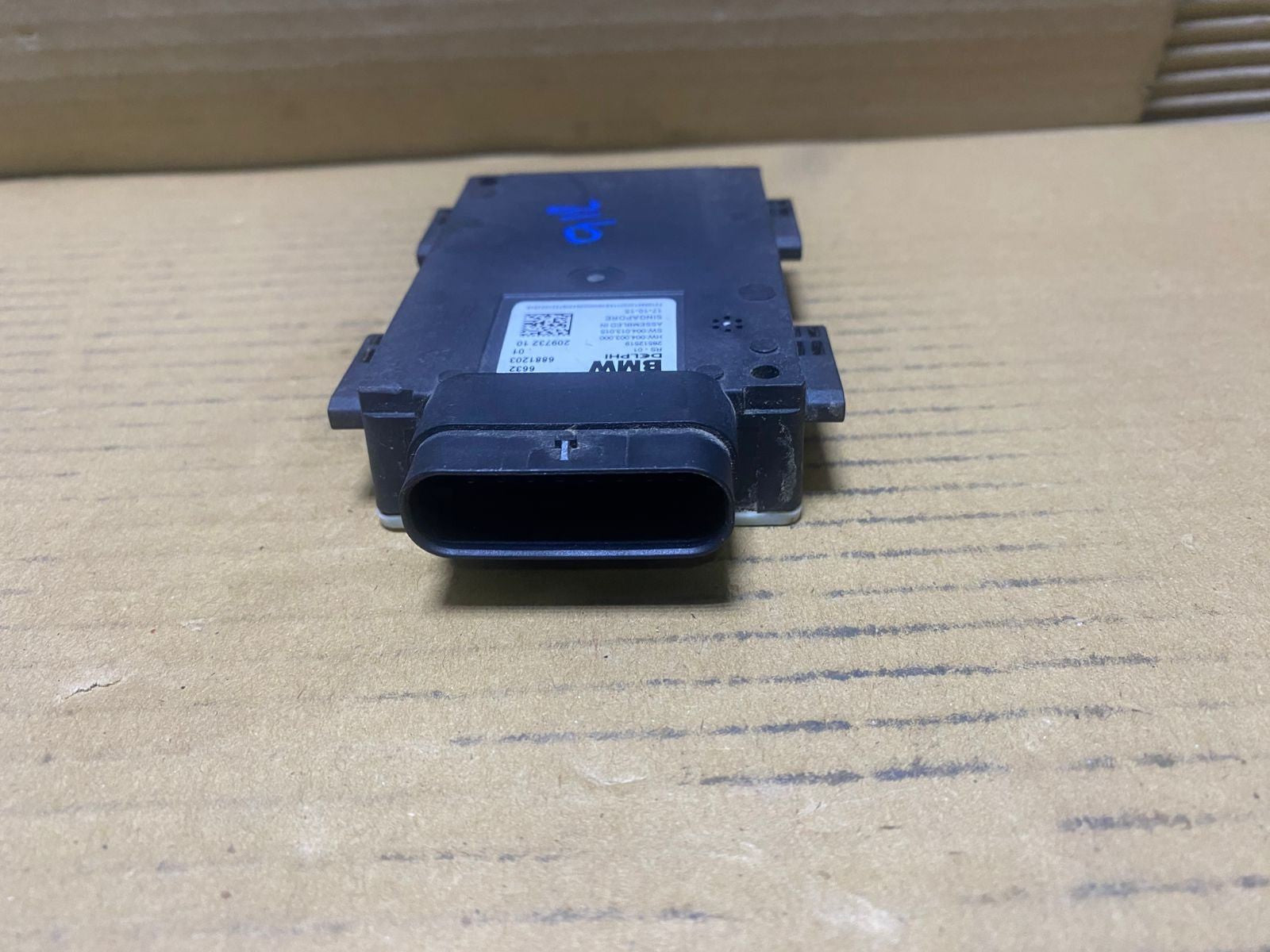 2016 BMW 750Li Blind Spot Radar Control Module 6881203 5 Ser G30 and 7 Ser G11 G