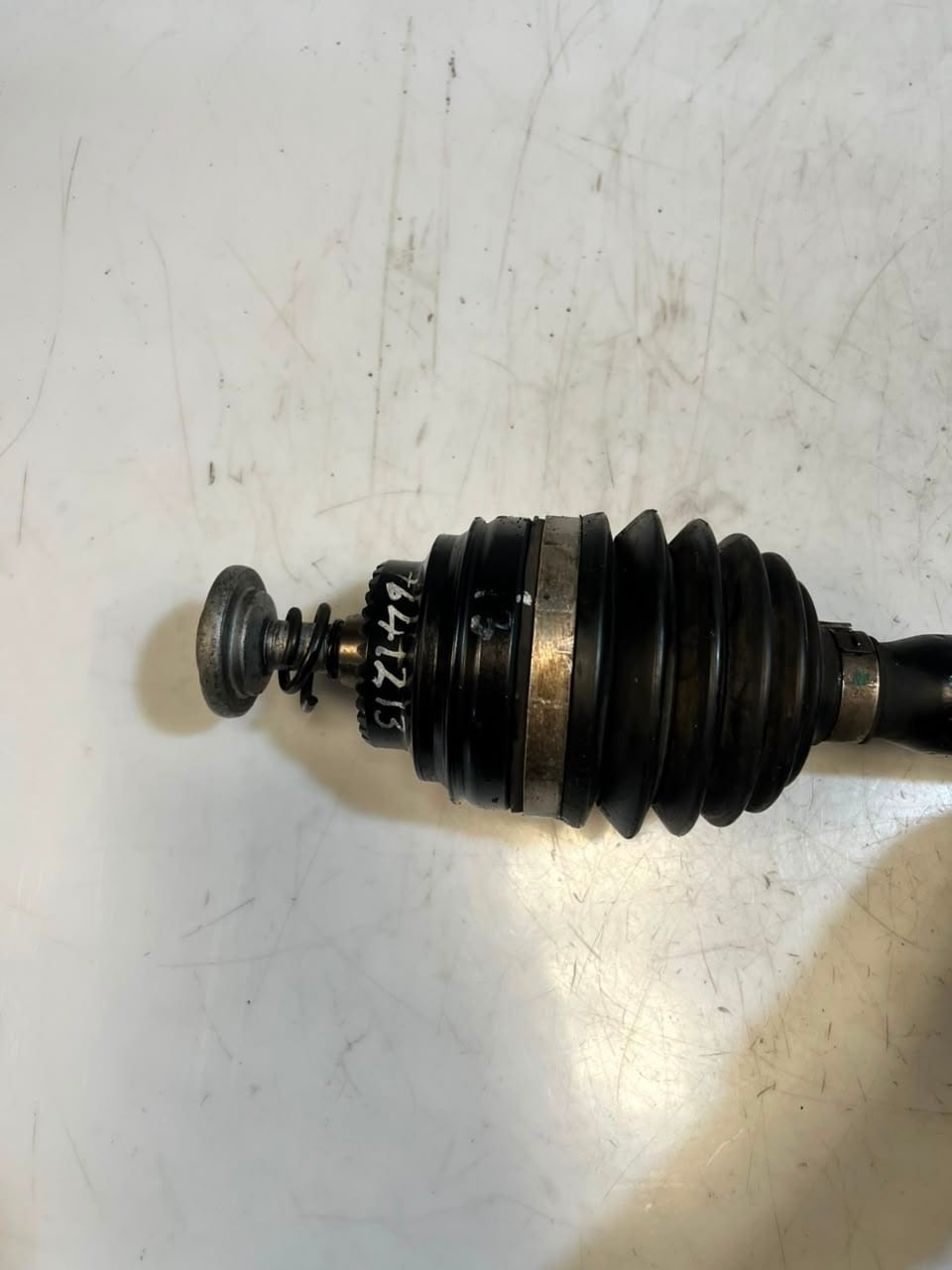 2014-2019 BMW i3 Rear Output Shaft, Left AXLE 7641213 OEM