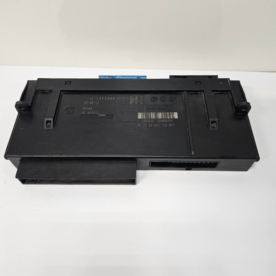 BMW 3 Series E90 E91 Comfort Control Unit BCM Body Module 61356983307 6983307