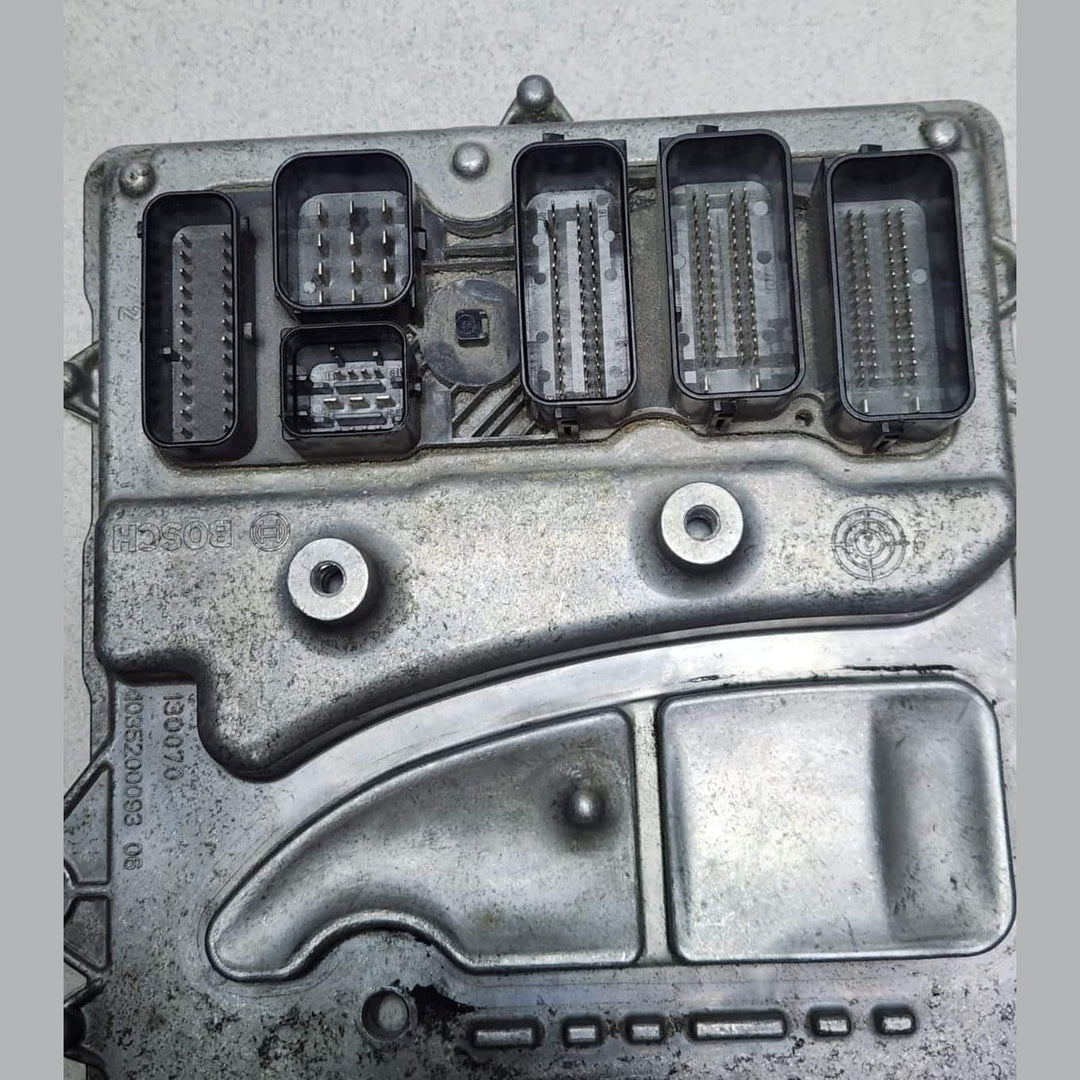 2013-2015 BMW 335i F30 N55 Engine Control Unit 7649279 Active Hybrid models