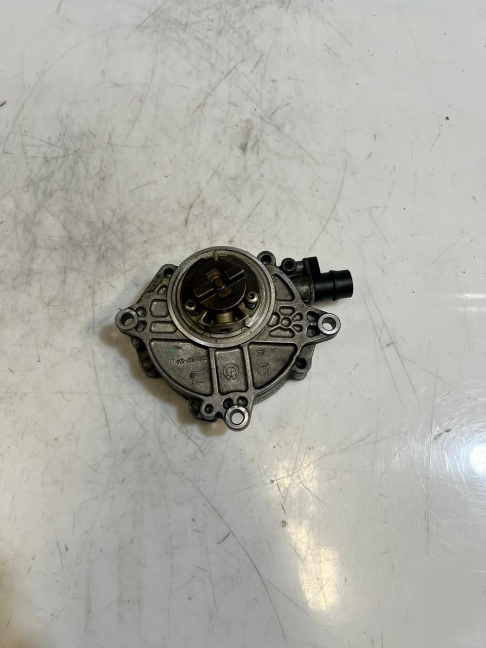 BMW E60 E81 E82 E87 E90 E91 E92 N43 and N46 B20 B Vacuum Pump 7547024 OEM