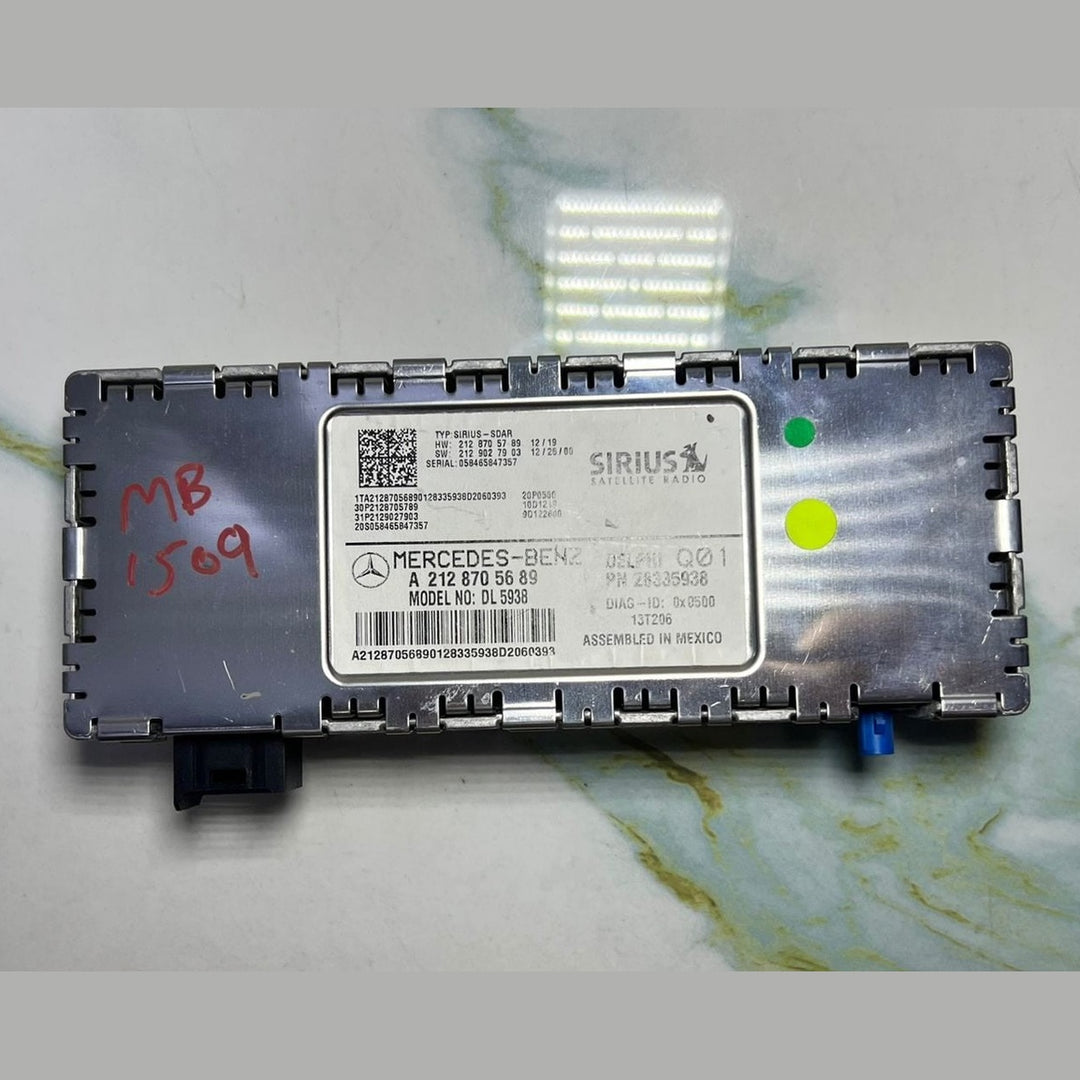 2011-2013 Mercedes-Benz C250 Satellite Radio Receiver Control Module A2128705689