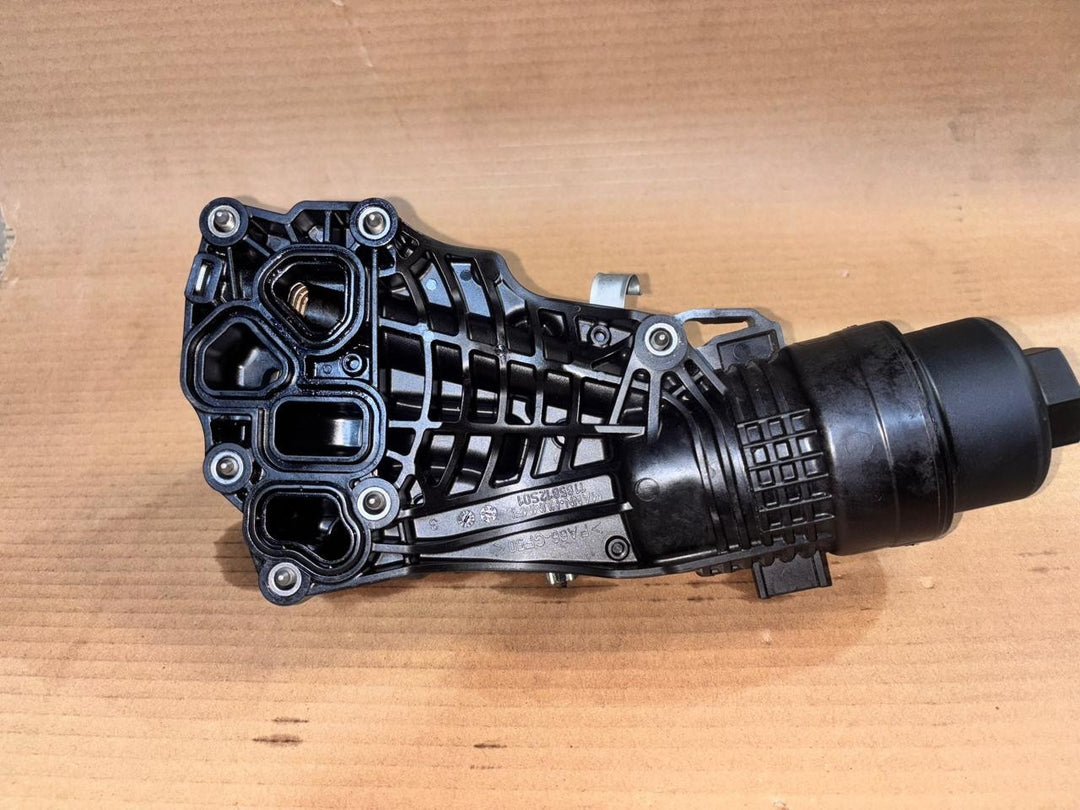 GENUINE BMW F44 218i 8649177 Oil Filter Housing Oil Cooler Oil Filter GENUINE