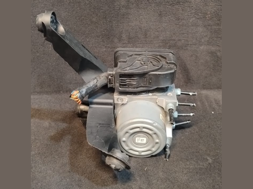 BMW 2 F46 2016 ANTI LOCK BREACKING SYSTEM  PUMP MODULE DSC MK100 -6883348