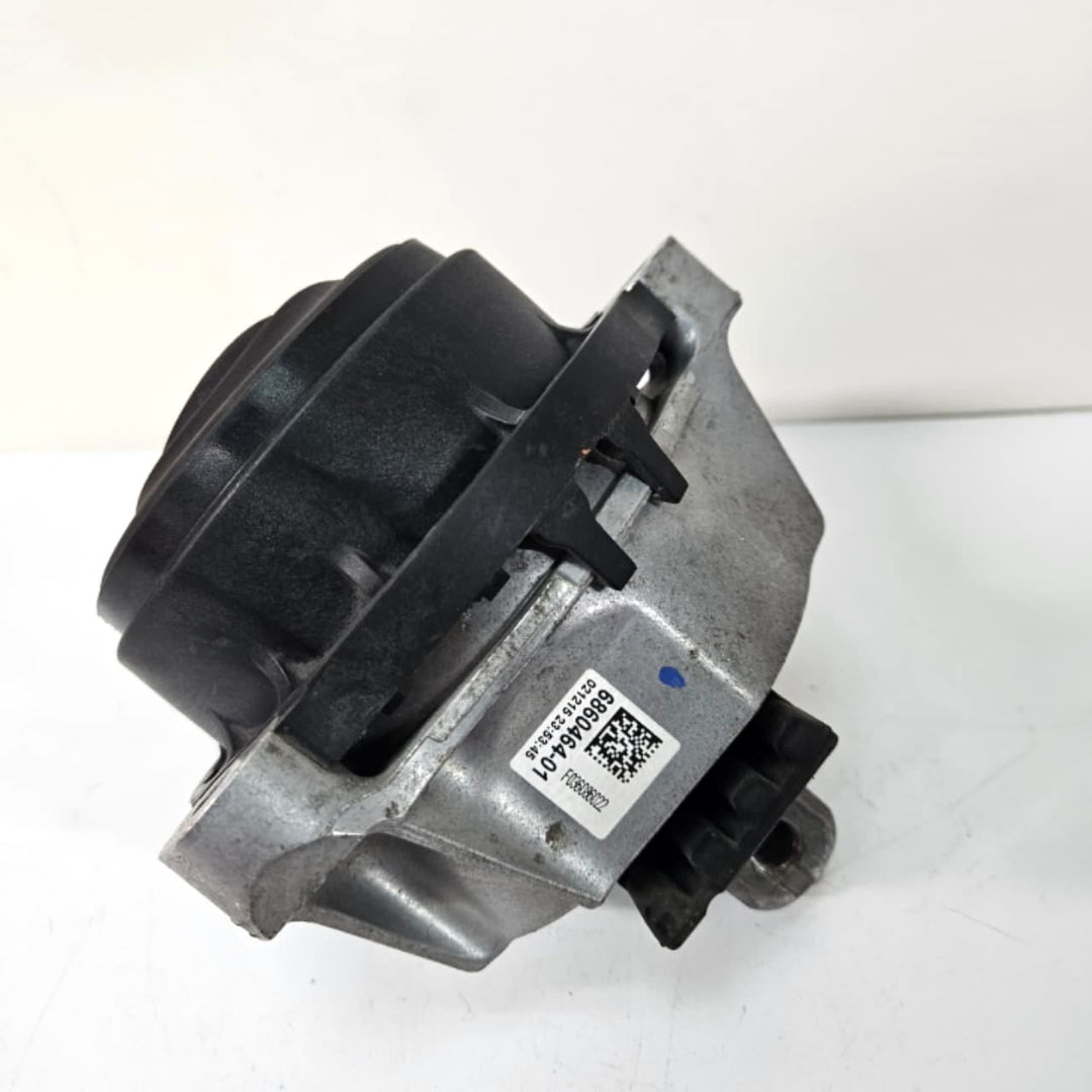 OEM BMW 5 6 7 Series G30 G38 G11 G12 G15 Engine Mount Right 6860464