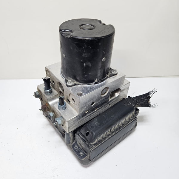2010-2015 BMW 5 7 Series F01 F02 F07 Gran Turismo 740i ABS Pump 6795069