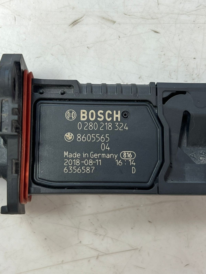 2017-2020 BMW 230i X3 X5 F22 F3X G30 G12 G01 G02 Mass Air Flow Sensor 8605565
