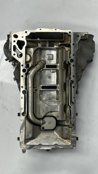 2012-2016 BMW M5 Upper Engine Oil Pan 7843143 M6 F12 F13 4.4L twin turbo S63