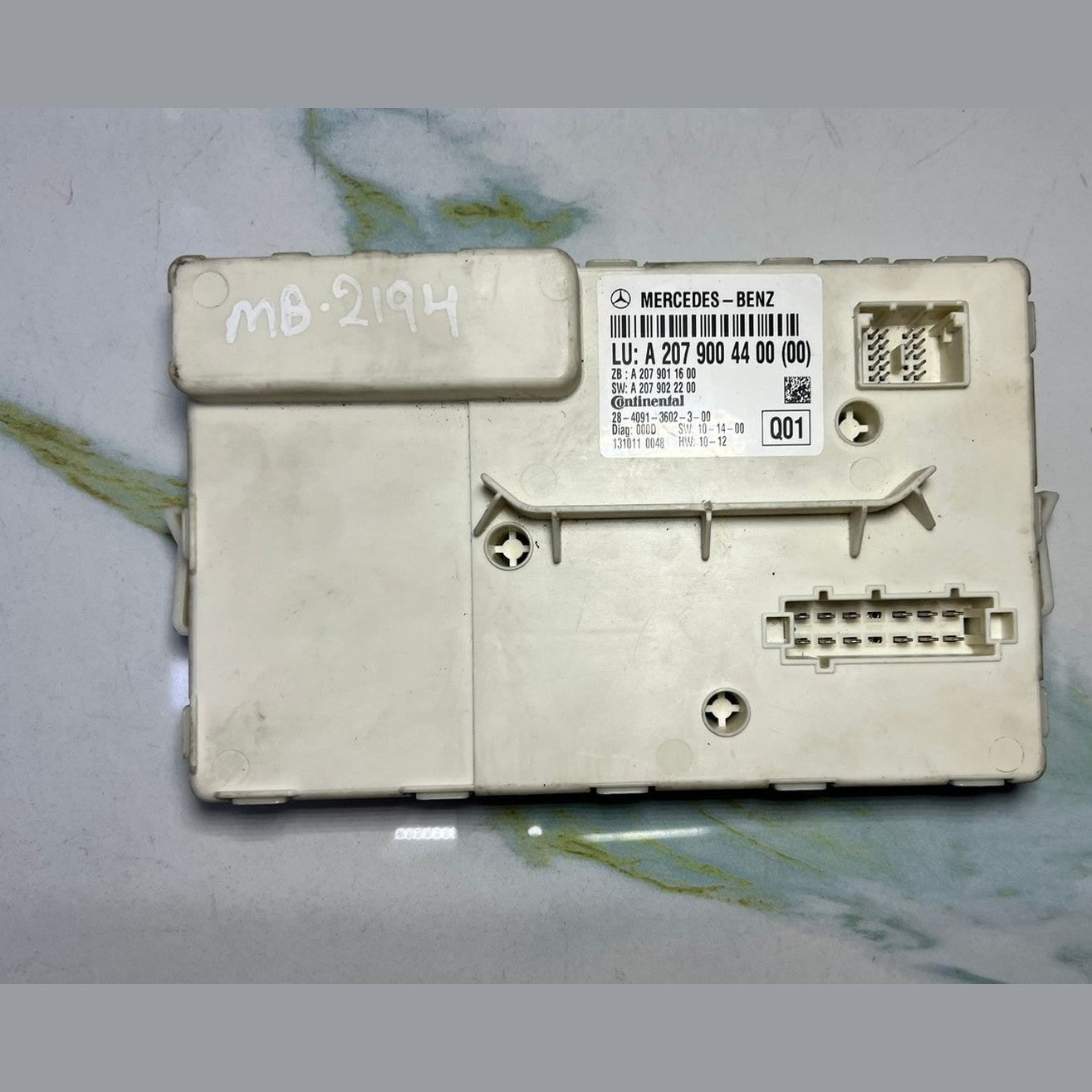 2010-2015 Mercedes-Benz E350 Door Control Module A2079004400 E-Class E350 E550