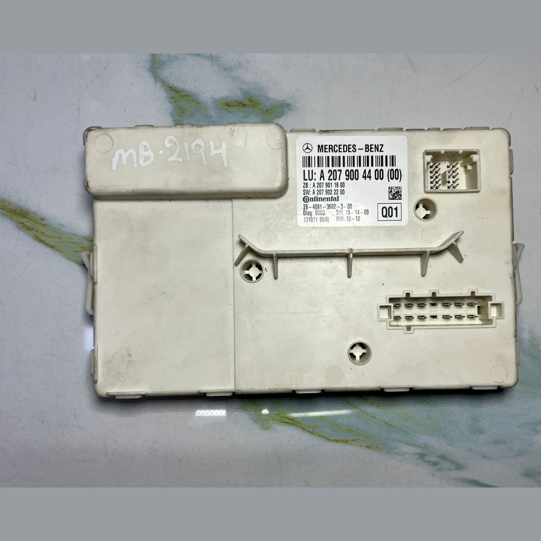2010-2015 Mercedes-Benz E350 Door Control Module A2079004400 E-Class E350 E550