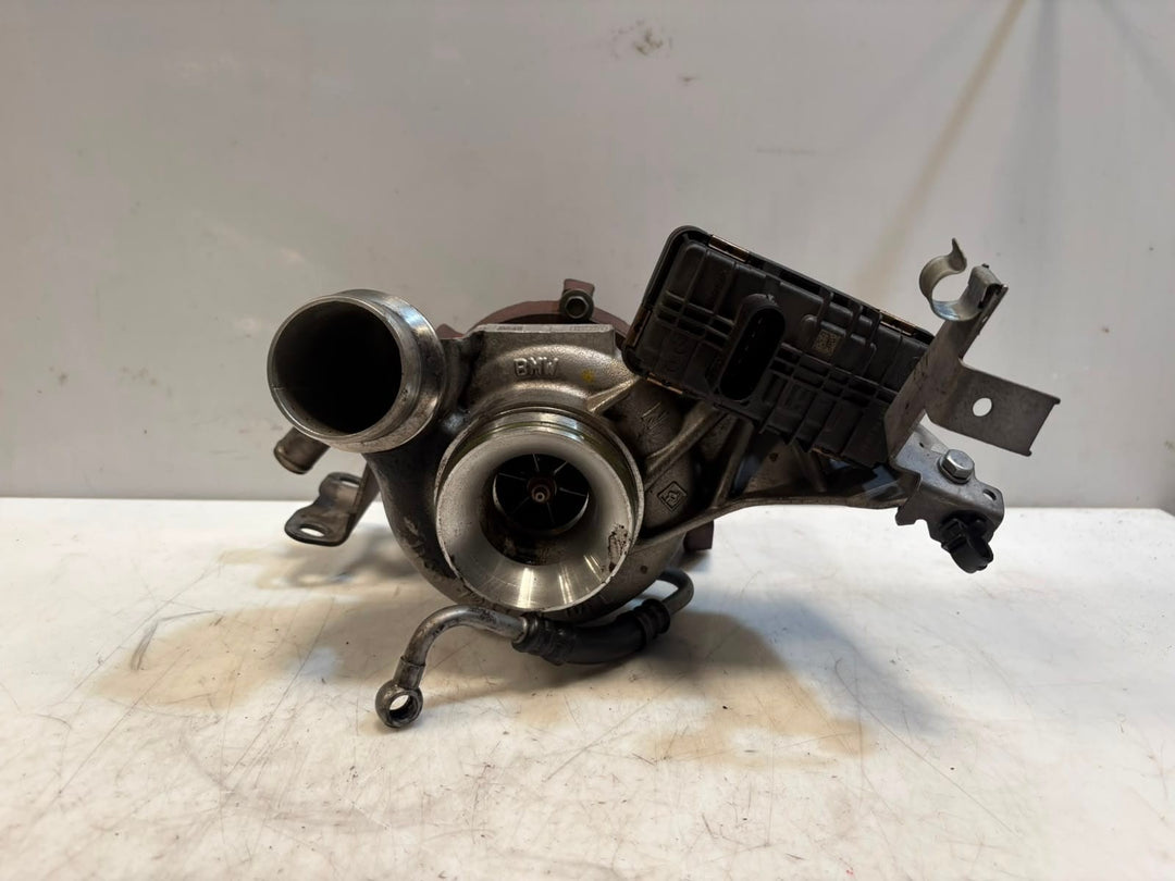 BMW 3 Series F30 F31 F10 F11 N47 N47D20C 320d and 520d Turbocharger 8519475 