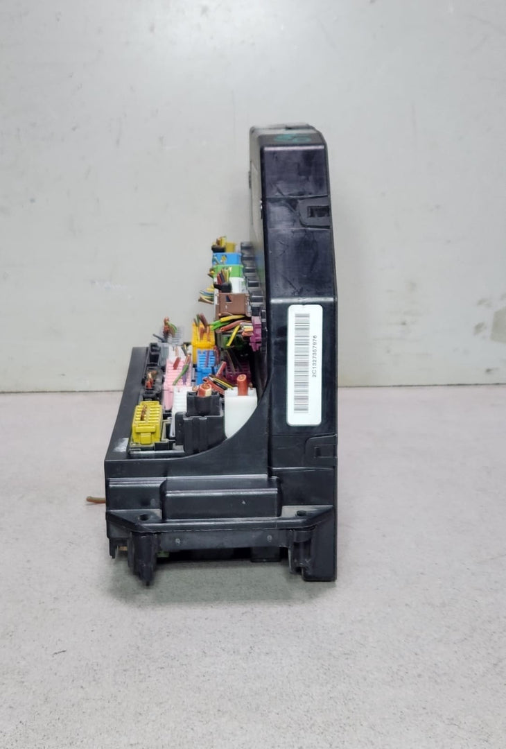 Mercedes-Benz Front SAM Fuse Relay Box A2129006924 E-Class W212 and W207