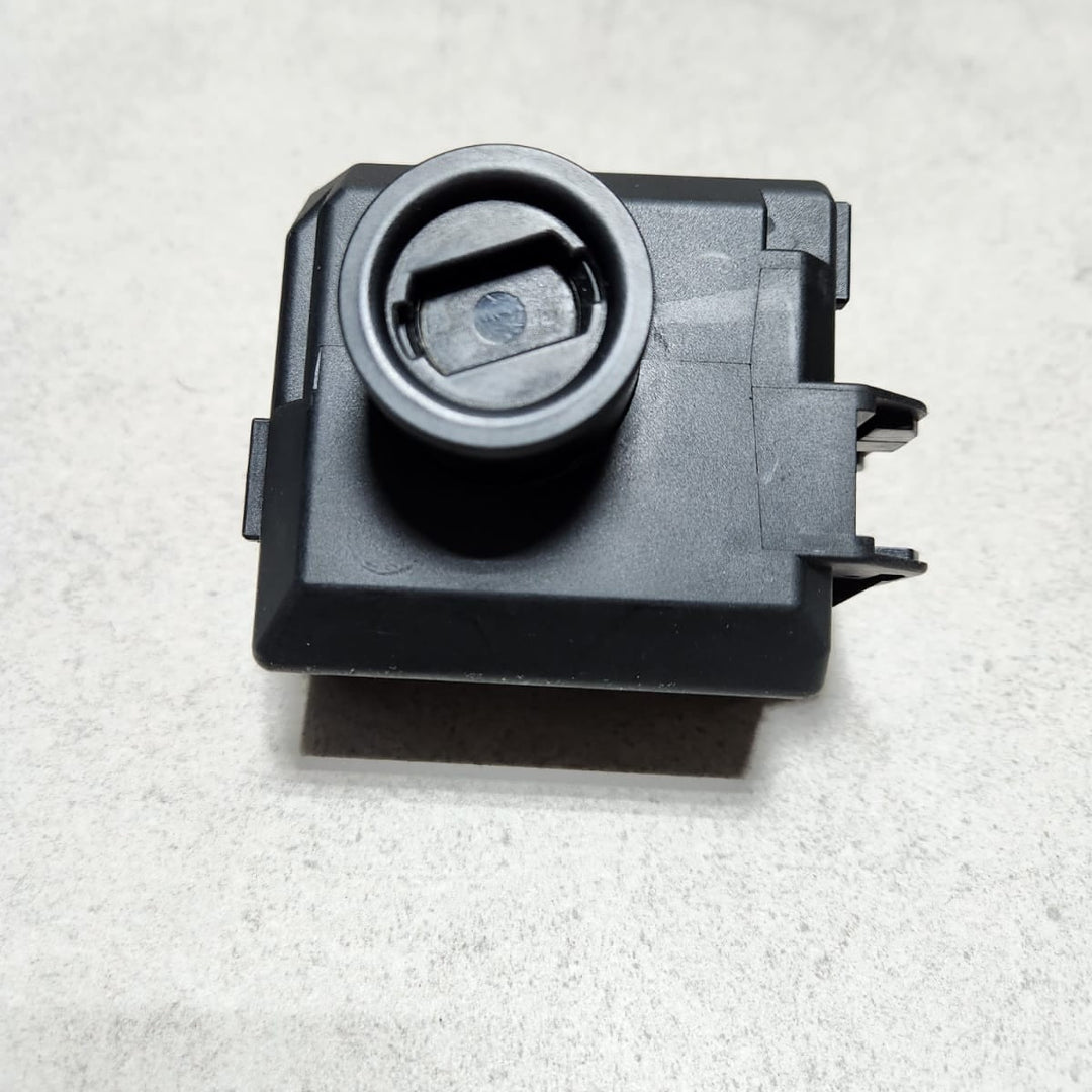 Benz Ignition Key Switch A2469058501 W176 A-Class and C117 CLA-Class