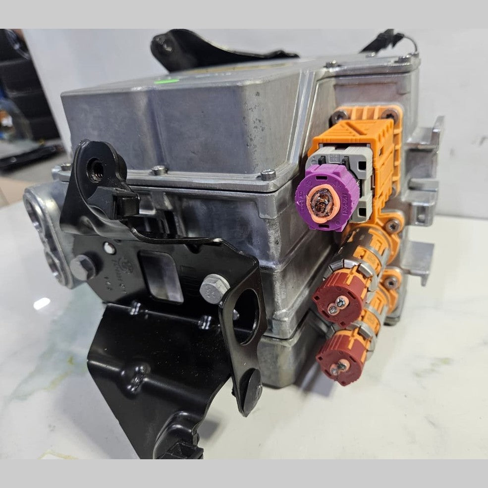 Genuine 2024 BMW XM G09 Voltage Converter Inverter 5A8FEF0 used 20km