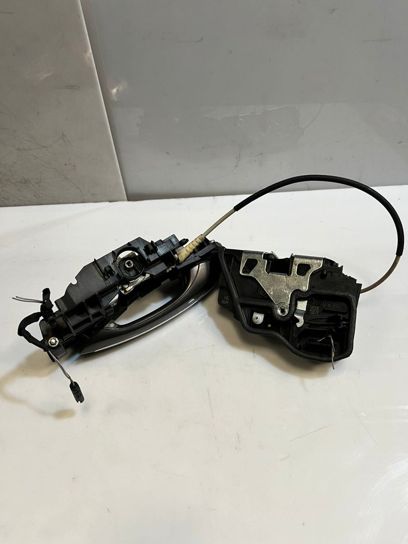 2012-2016 BMW 328i F10 X1 X3 X5 X6 Rear RIGHT Door Lock Actuator 7229460 OEM