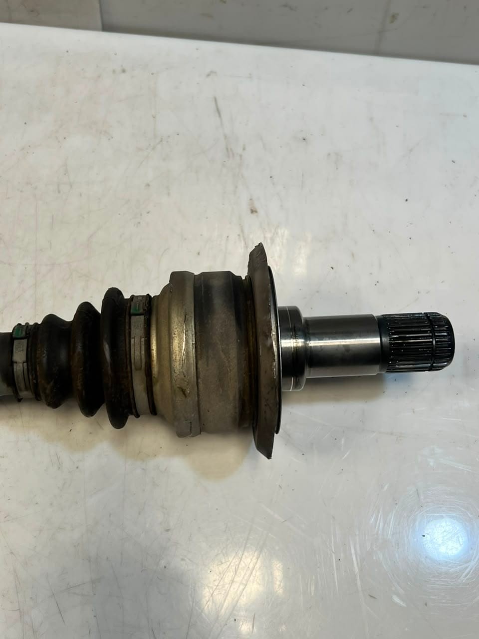 2009-2015 BMW 7 Series F02 F03 F04 F06 F12 750i Rear Left Axle Shaft 7566087
