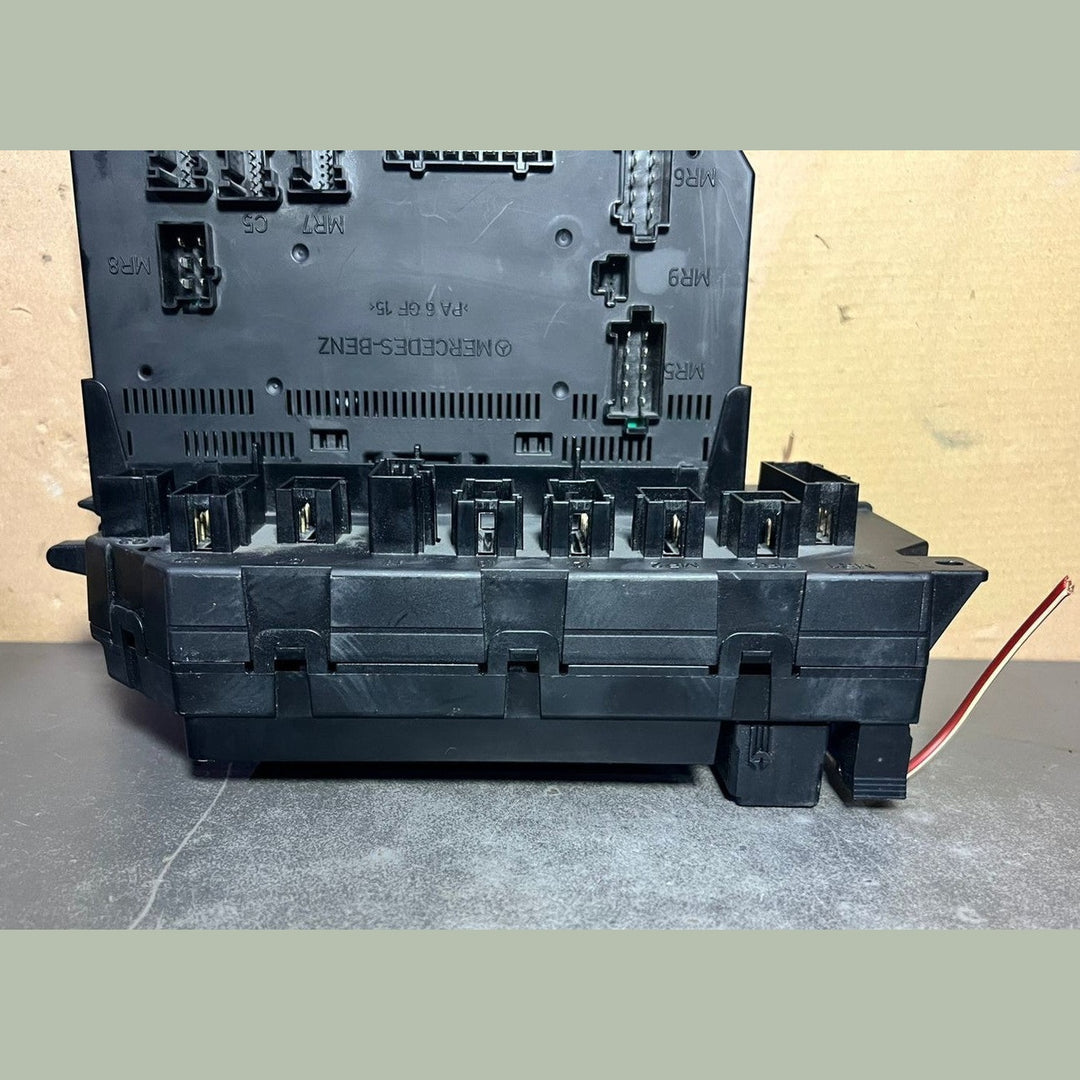 Mercedes W221 S-Class Front Fuse Relay Box SAM Control A221 5404550  2215401001