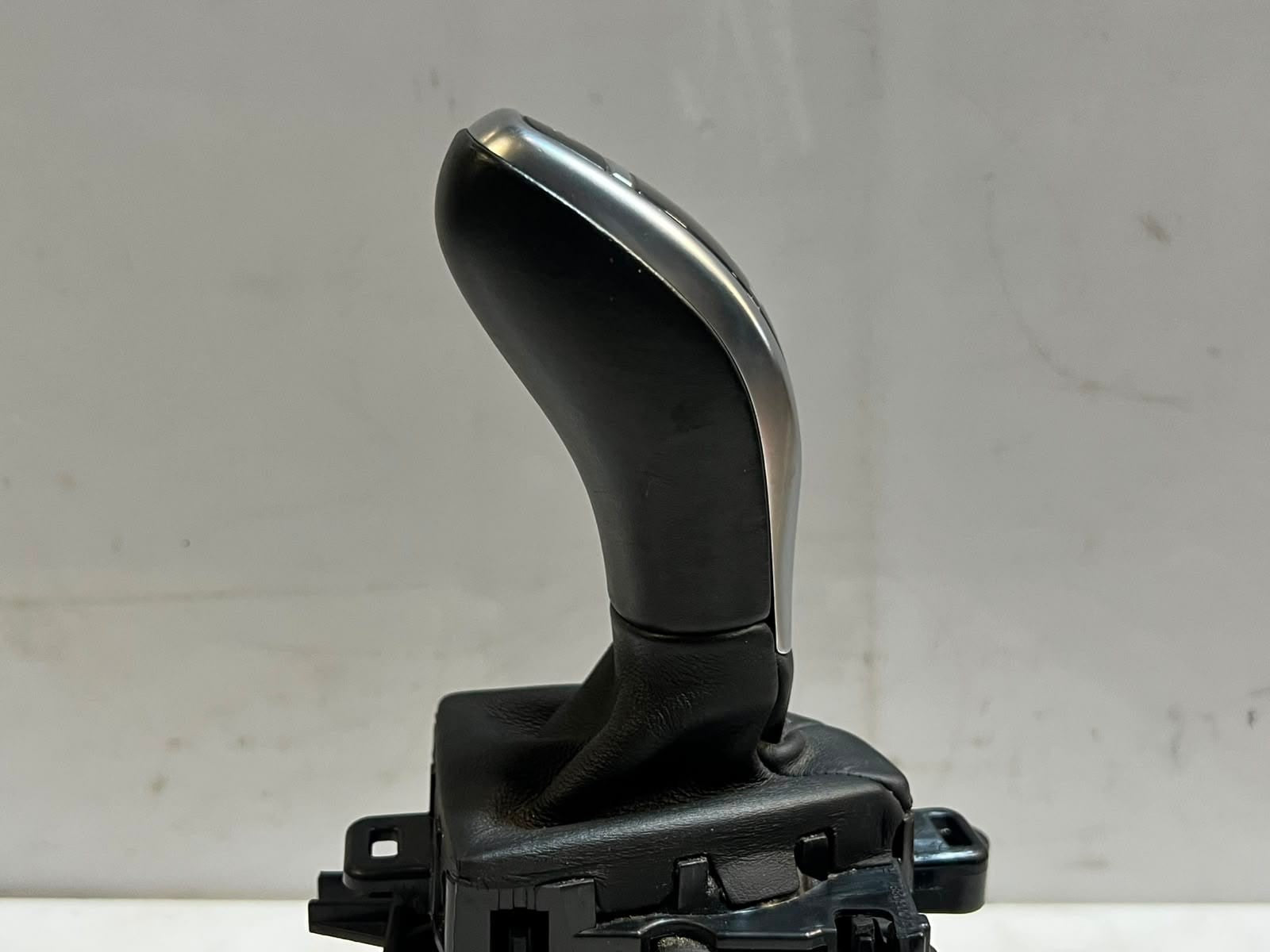 2012 BMW 3 Series F30 F31 F35 328i Automatic Gear Selector 9260971 OEM