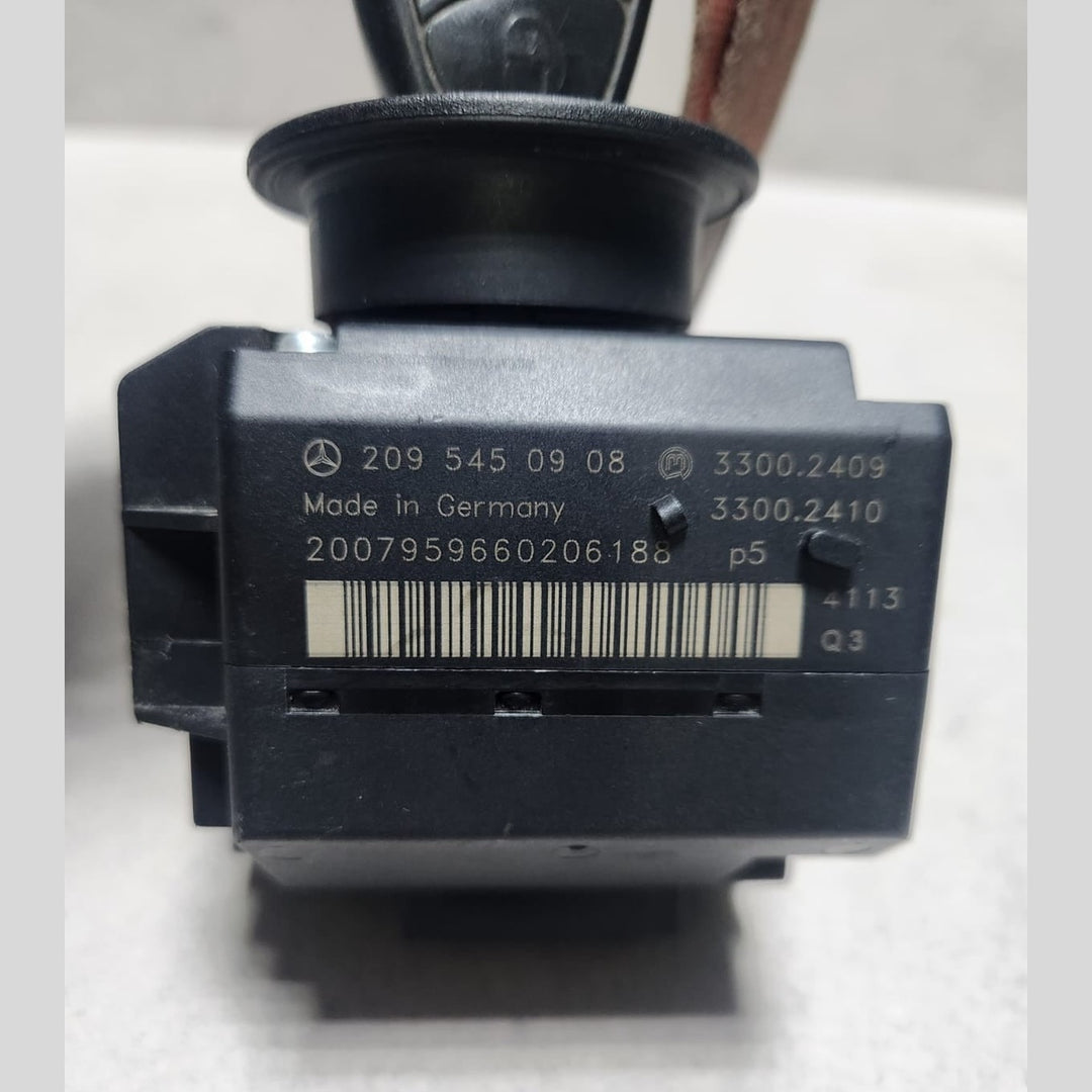 2003-2009 Mercedes-Benz C230 Ignition Switch Module 2095450908 W203 C230 and CLK