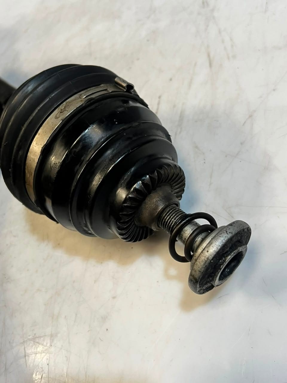2016-2020 BMW X1 X2 F40 F44 F45 F46 F48 F39 Front Left Axle Shaft 8643375 OEM