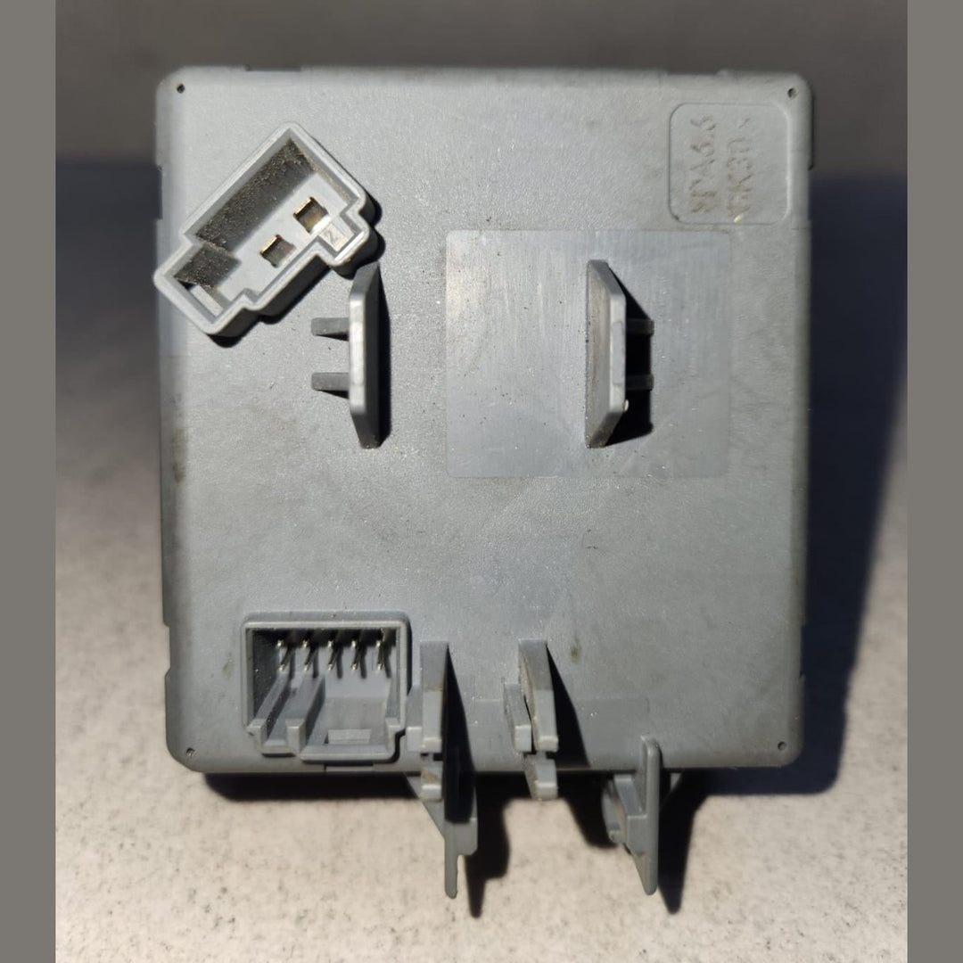 2010-2013 Mercedes-Benz E350 Ignition Switch Module A2075450308