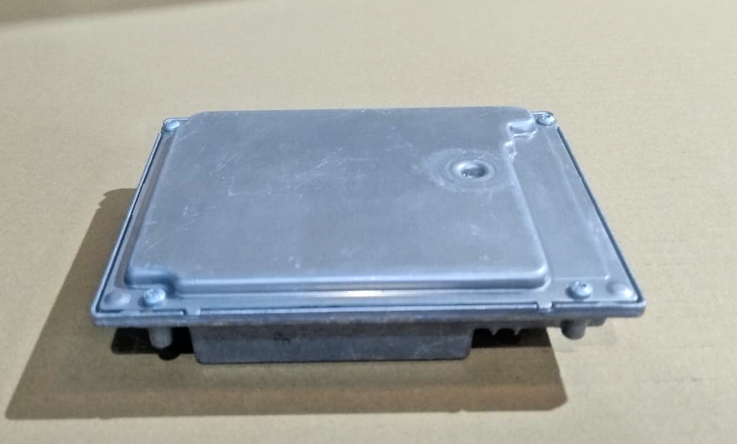 BMW E87 E90  N45 ENGINE DME BASIC COMPUTER CONTROL UNIT ECU 7557809