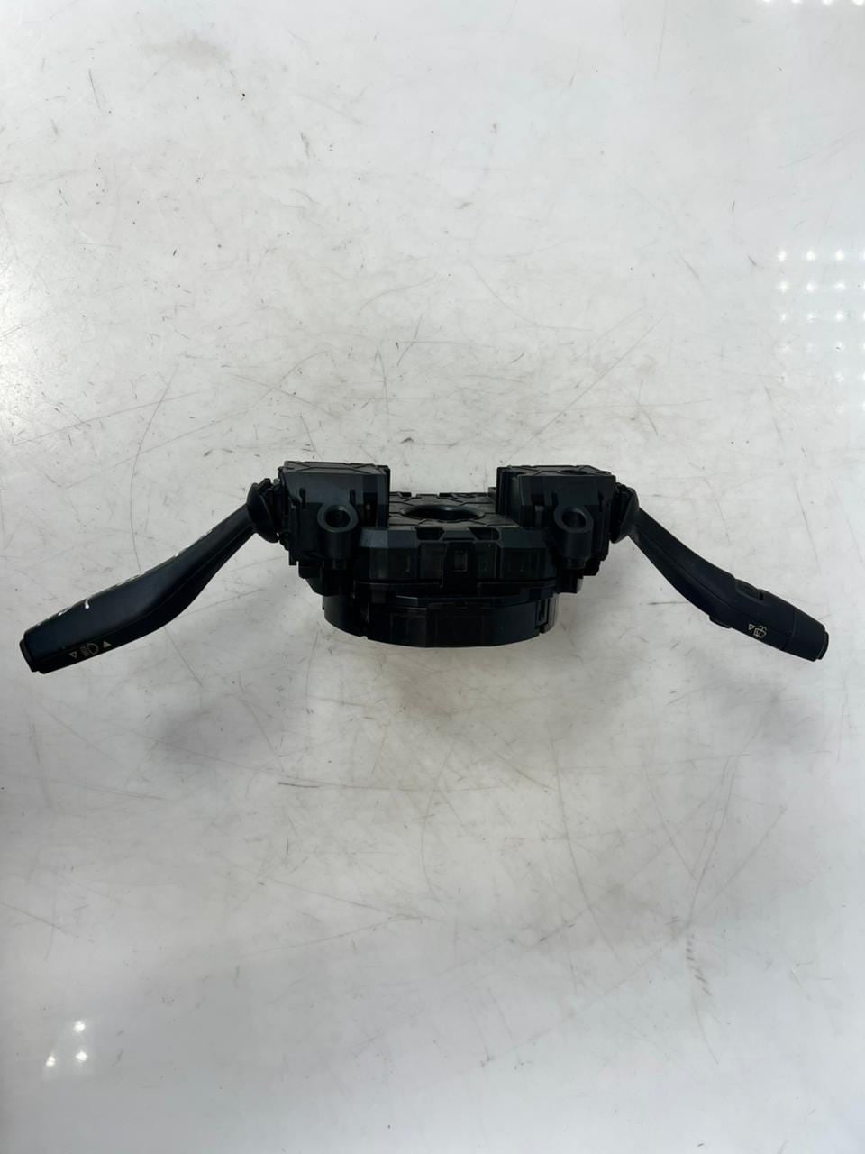 BMW F15 F25 F45 F46 F48 F49 F85 Steering Column Switch Cluster 9330563 OEM