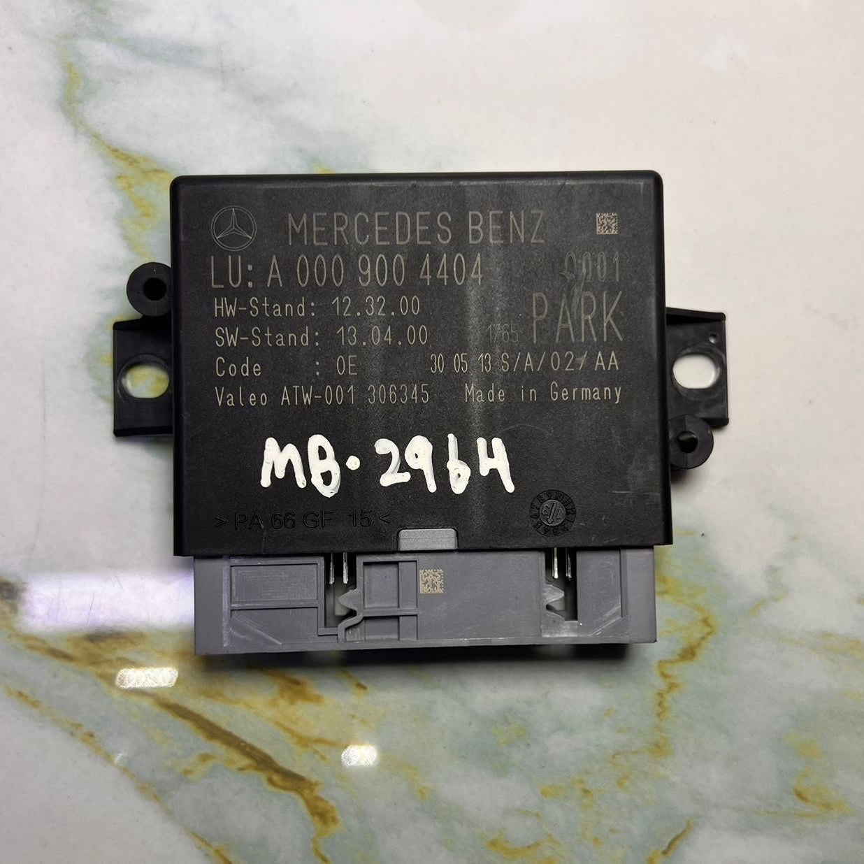 Mercedes-Benz Parking Control Module A 0009004404 E-Class W212, C-Class W205, S-
