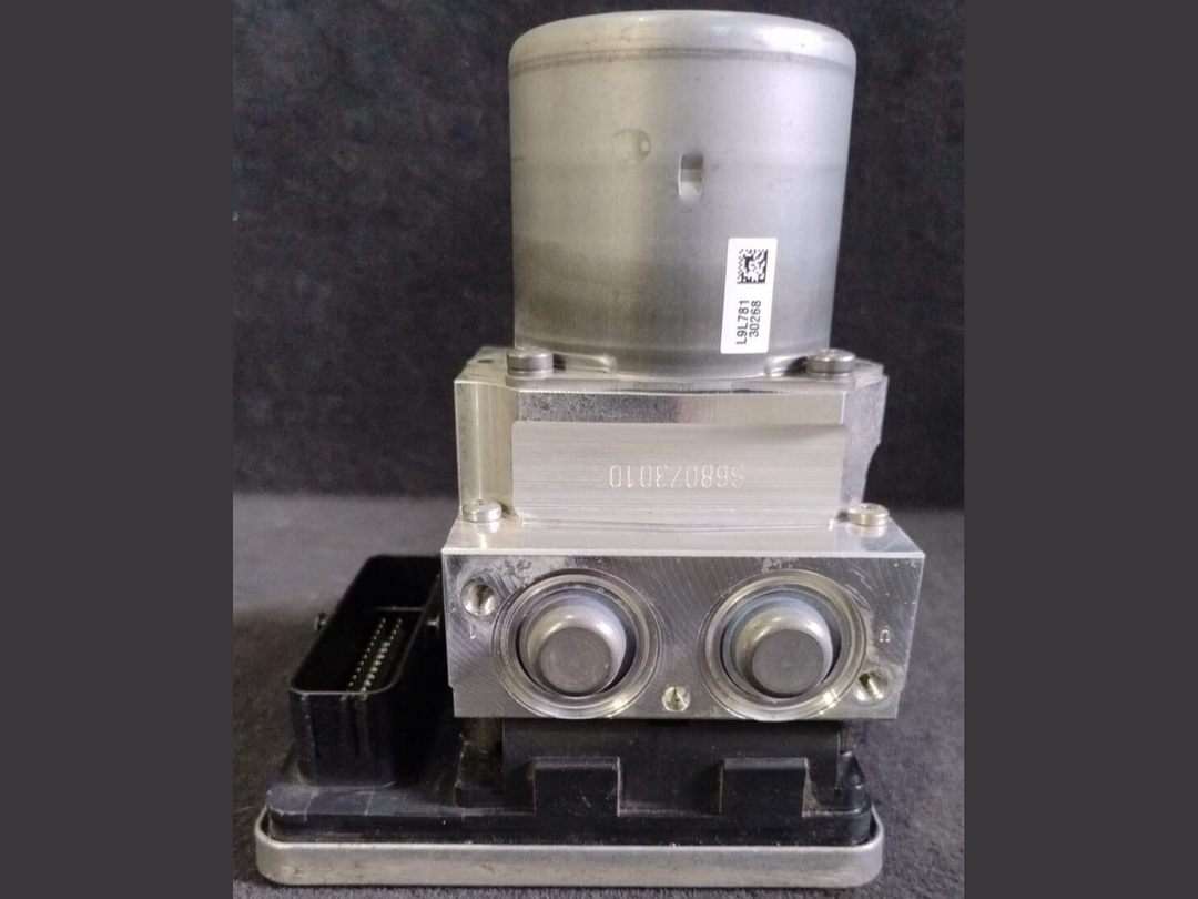 BMW 5 SERIES G30 G31 ABS PUMP CONTROL MODULE 6893764 OEM PRODUCT