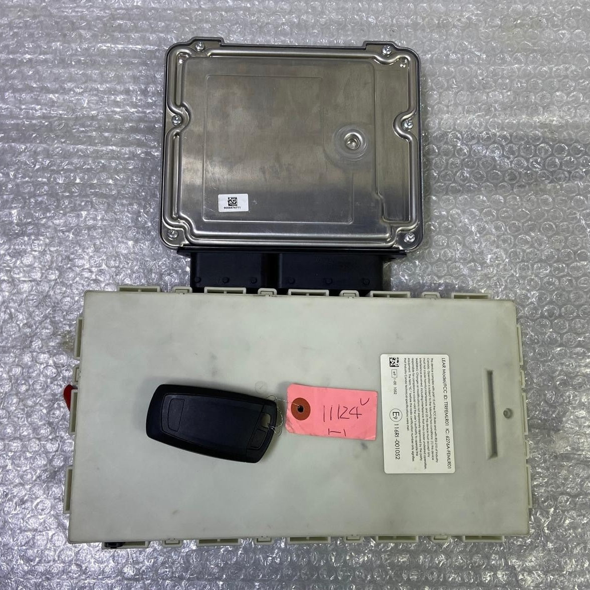 OEM BMW F20 F30 N47 ENGINE CONTROL UNIT DDE ECU SET 8574094 BOSCH