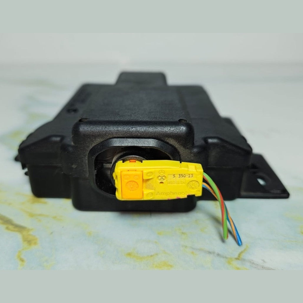 10-14 Mercedes W212 E400 E-Class Hybrid Fuse Box Control Module A000 5406050 OEM