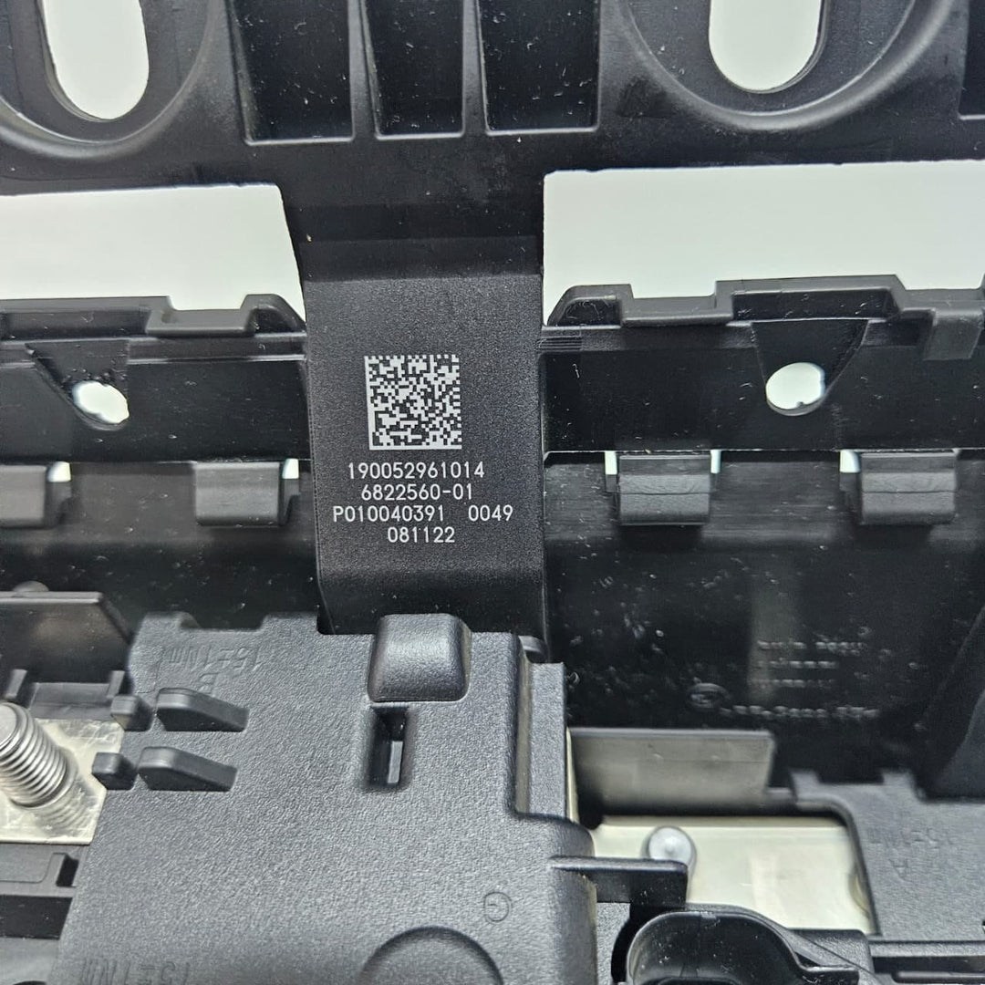 Genuine BMW  5 Series G30 G31 Power Distribution Box Rear 6822560 Brand New