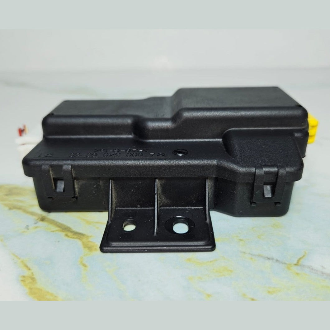 10-14 Mercedes W212 E400 E-Class Hybrid Fuse Box Control Module A000 5406050 OEM