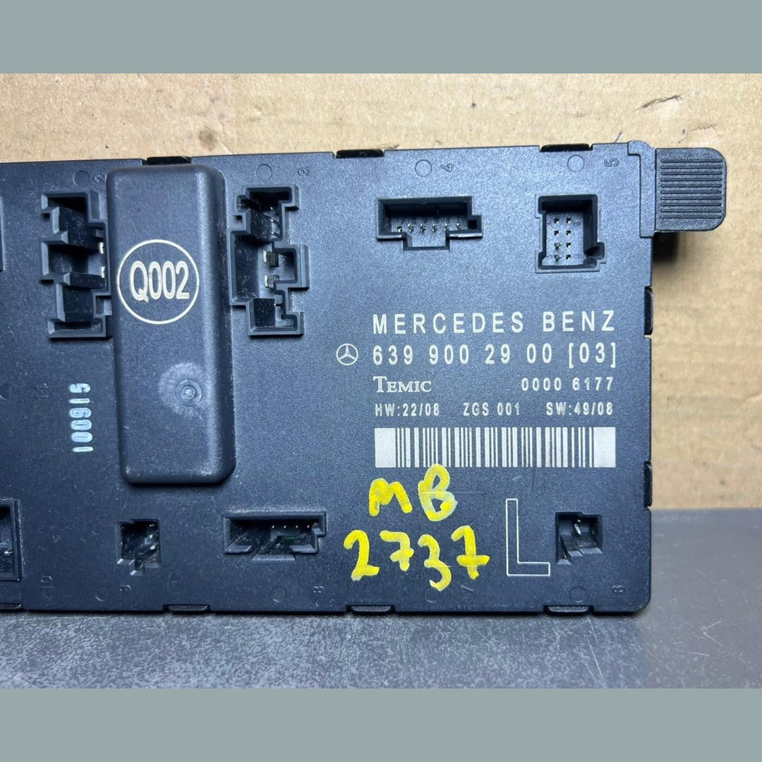 Mercedes-Benz W639 Vito Front Left Side Door Control Module A639 9002900 OEM