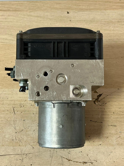 BMW 5 F10 F11 DSC 2.0D Abs Pump Control Module  Hydraulic Block Bosch 6851374
