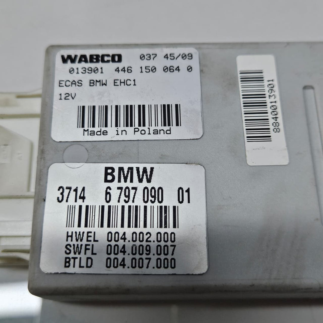2010-2015 BMW 750i 535i, 550i F07 Air Suspension Control Module 6797090