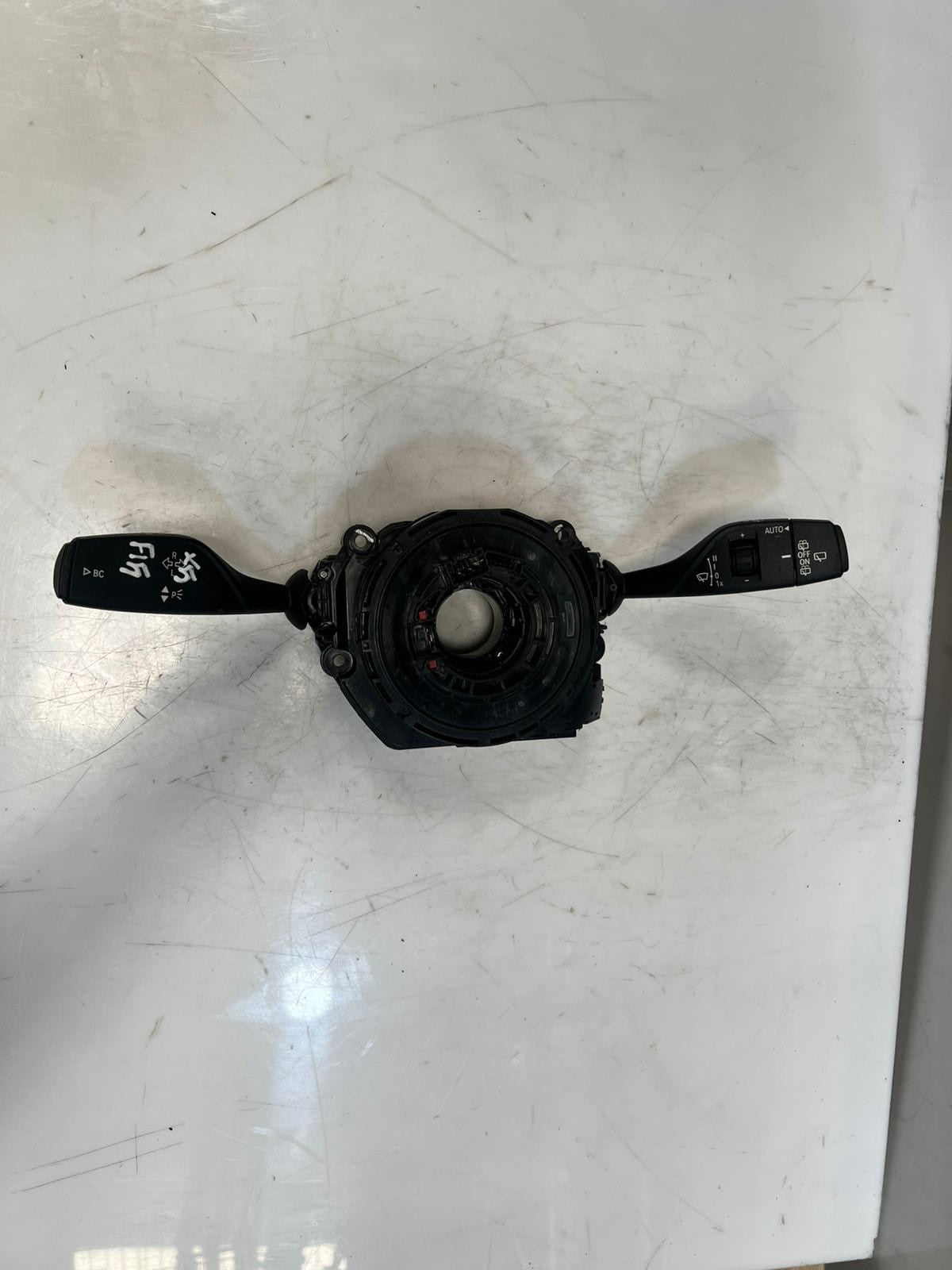 2015-2019 BMW X1 F48 X3 F25 X5 F15 2' F45 Switch Cluster Steering Column 9261757