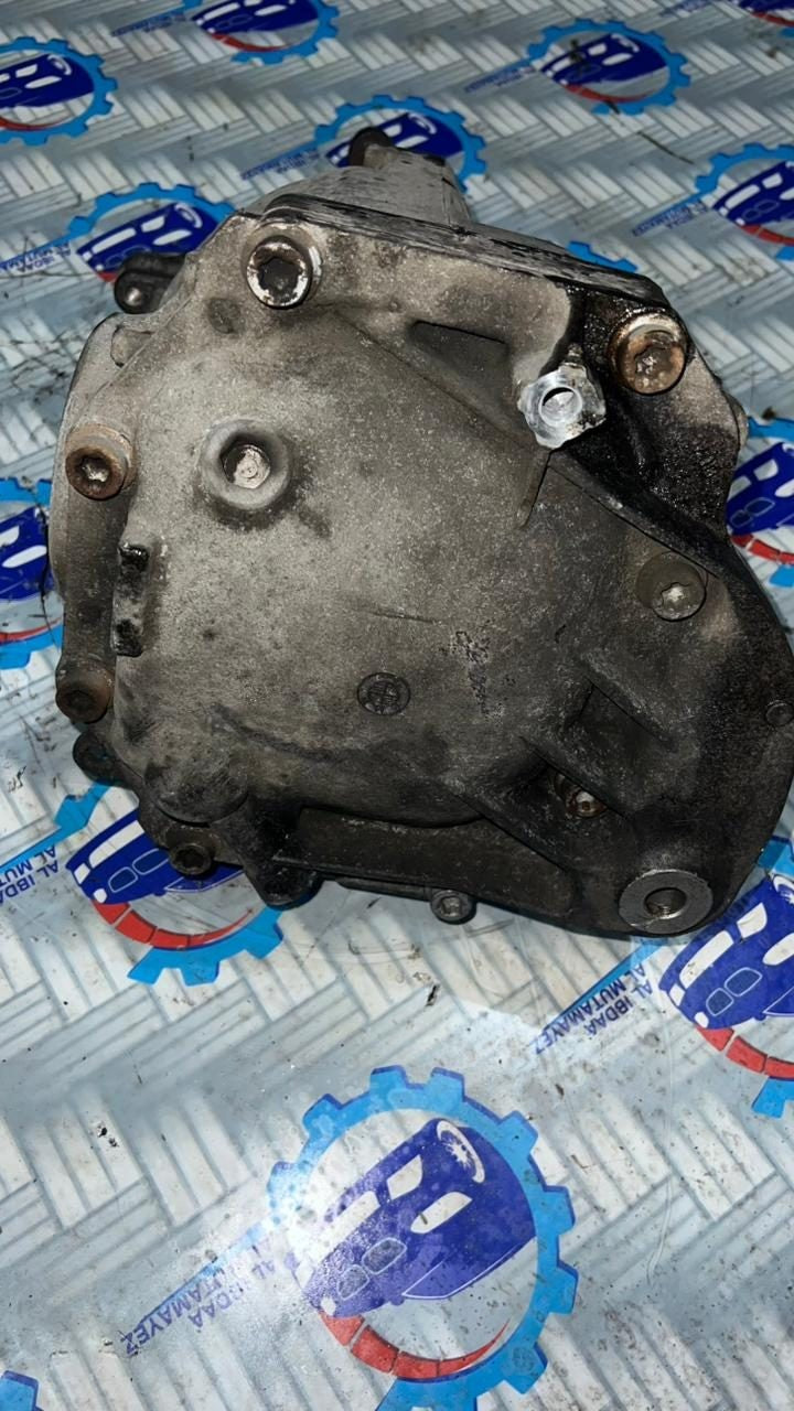 2014-2015 BMW 535d Rear Differential 7630820 5 Series F10 F11 730D 530D 2.56 